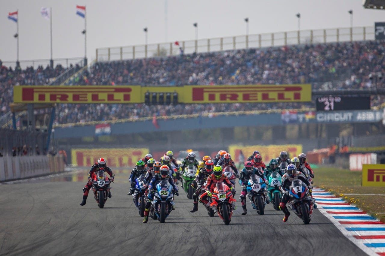 mondial superbike assen lowes bulega locatelli razgatlioglu